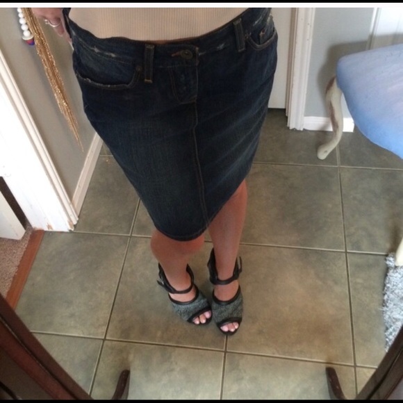Lucky Brand denim skirt - Picture 2 of 4